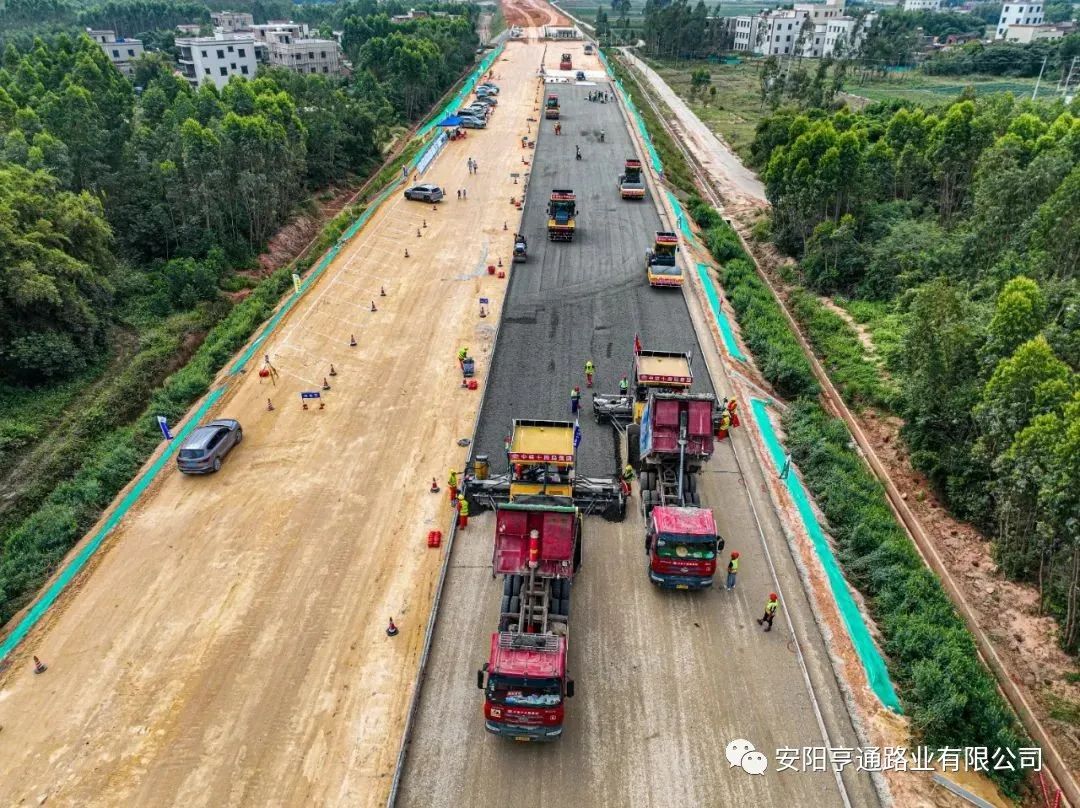 【省重 點(diǎn)項(xiàng)目】3D技術(shù)“打印”高速公路，南三島大橋項(xiàng)目進(jìn)入路面工程施工階段